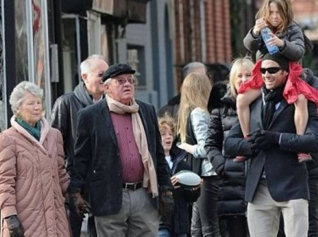 Οικογενειακά Χριστούγεννα για τον Hugh Jackman