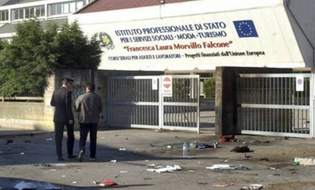 Ιταλία: Θρήνος από έκρηξη  βόμβας -Δυο μαθήτριες νεκρές (βίντεο)
