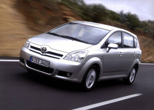 TOYOTA: Ανακαλεί 1,53 εκ. αυτοκίνητα