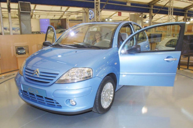 Ανακαλούν αυτοκίνητα Toyota- Citroen