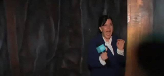 Η δημοσιογράφος τα χρειάστηκε!