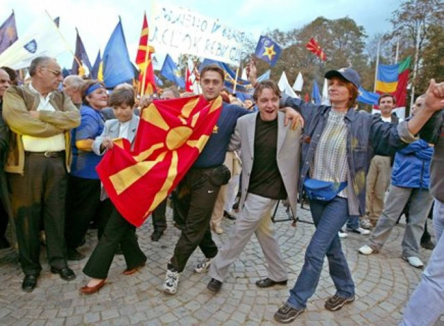 Αμερικανοί γερουσιαστές θέλουν τα Σκόπια στο ΝΑΤΟ