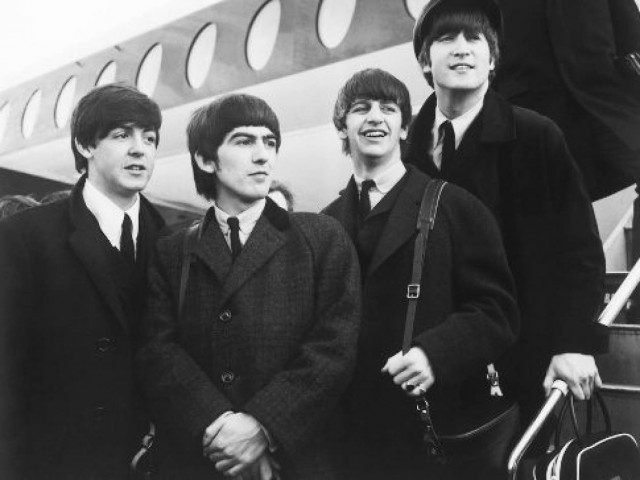 Οι Beatles σάρωσαν τα iTunes