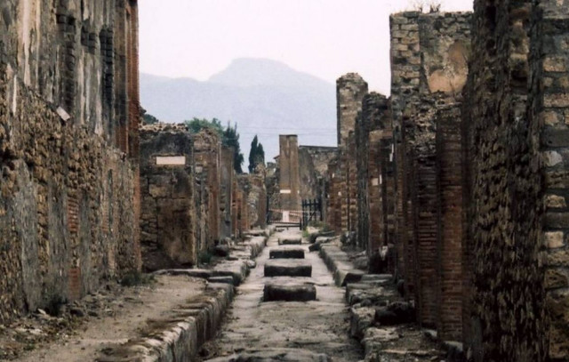 Η Πομπηία στο έλεος της βροχής και της αμέλειας
