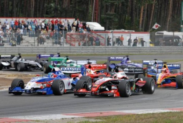 Το νέο καλεντάρι της Superleague formula