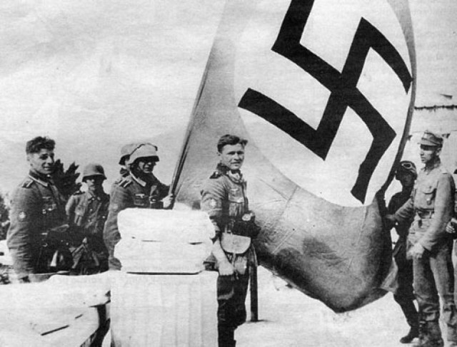 Κτηνώδης εκβιασμός της Γερμανίας στην Ελλάδα!