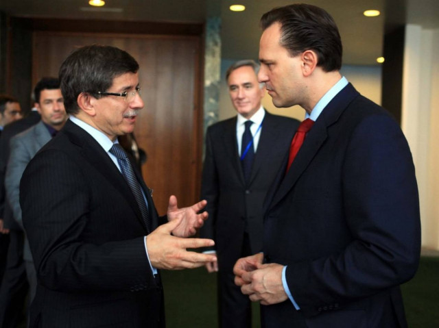 Δρούτσας και Νταβούτογλου για ελληνοτουρκικά