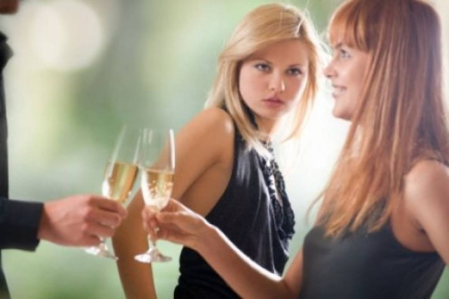 Οι άνδρες συγχωρούν την απιστία… με γυναίκα