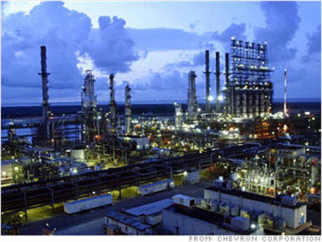 Πρόστιμο στην πετρελαϊκή εταιρεία Chevron στον Ισημερινό για περιβαλλοντική ρύπανση.