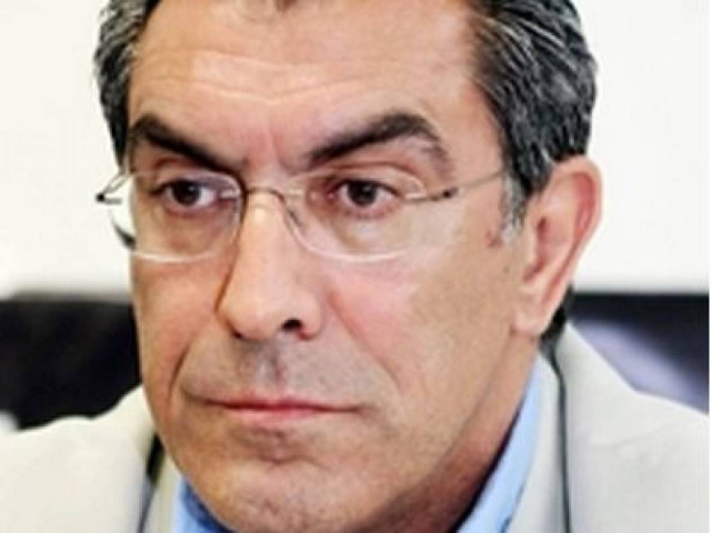Β. Καπερνάρος: Οι βουλευτές μας είναι κούκλες!