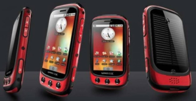 Τα πρώτο «ηλιακό» android κινητό