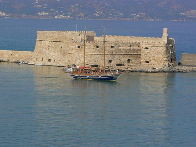 Διάρρηξη στο....Ενετικό Φρούριο του Κούλε!