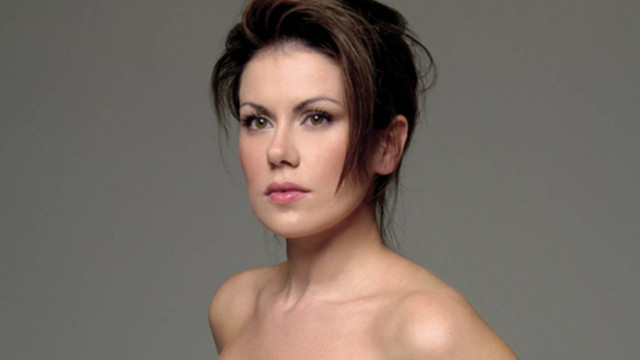 Οι αποδοκιμασίες και τα χαμηλά νούμερα... τσάκισαν τα νεύρα της Μανωλίδου