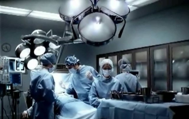 Πραγματοποιήθηκε η πρώτη μεταμόσχευση χεριού