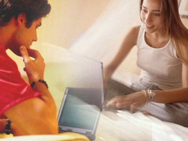 Online προξενιό!