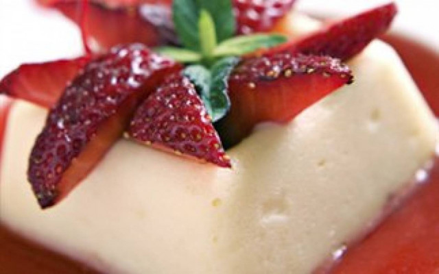 Πανακότα με φράουλες