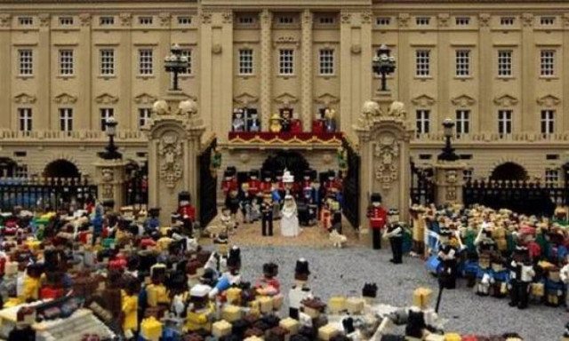 Ο βασιλικός γάμος στη χώρα των Lego