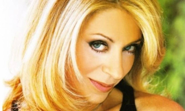 E. Στάη: Πήρε για την εκπομπή της τον σκηνοθέτη του Πρωθυπουργού