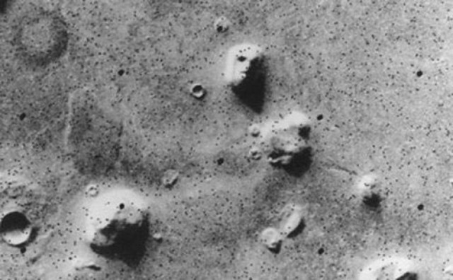 Μια φωτογραφία του "προσώπου στον Άρη" αποκαλύπτει!