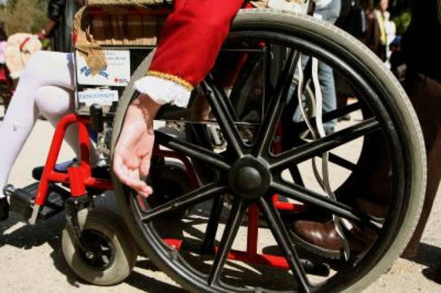 Το πρώτο ταξί για ανάπηρους είναι γεγονός. Το επόμενο;