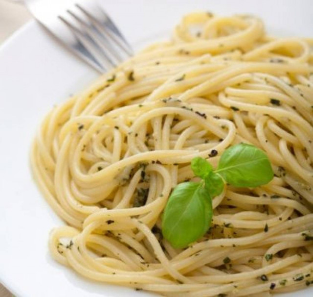 Μυρωδάτο πέστο με ζυμαρικά