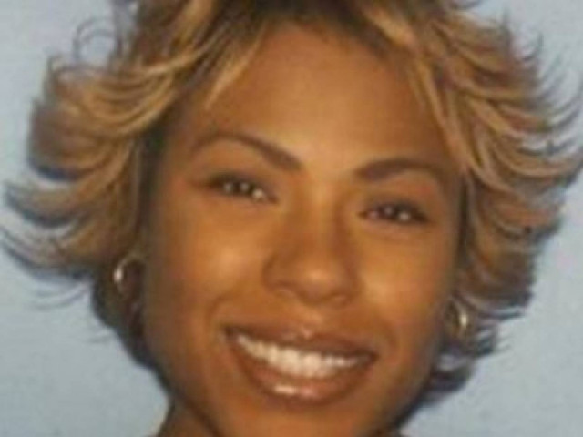 Έχει AIDS η καμαριέρα;