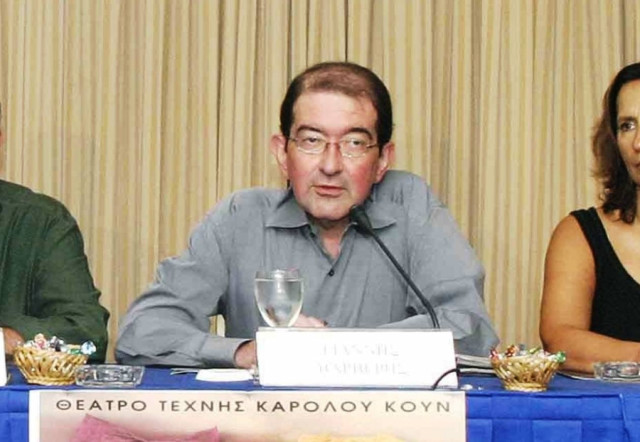 Έφυγε στα 56 του ο ποιητής Γιάννης Βαρβέρης
