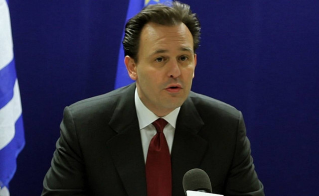 «Οι αόρατες πρεσβείες» του Δ. Δρούτσα βάζουν σε κίνδυνο την Ελλάδα