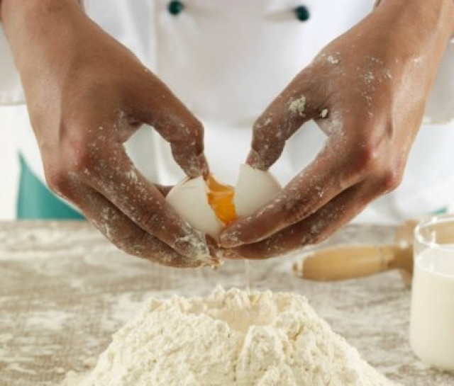 Ζαχαροπλάστης ήταν ο μπαμπάς σου;