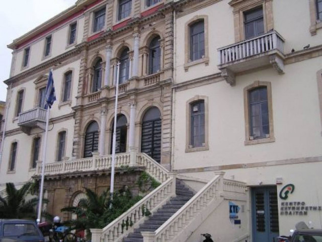 Καταλήψεις σε κτίρια κάνουν οι Χανιώτες