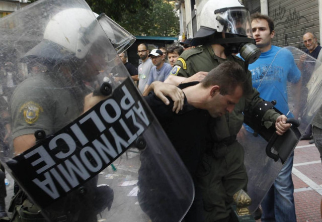 Στον εισαγγελέα  15 άτομα για τα επεισόδια