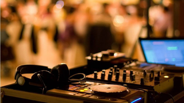 Η Αθήνα τραγουδάει-ακόμα!