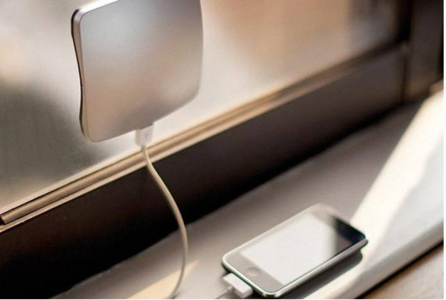 Ηλιακός φορτιστής για το iPhone