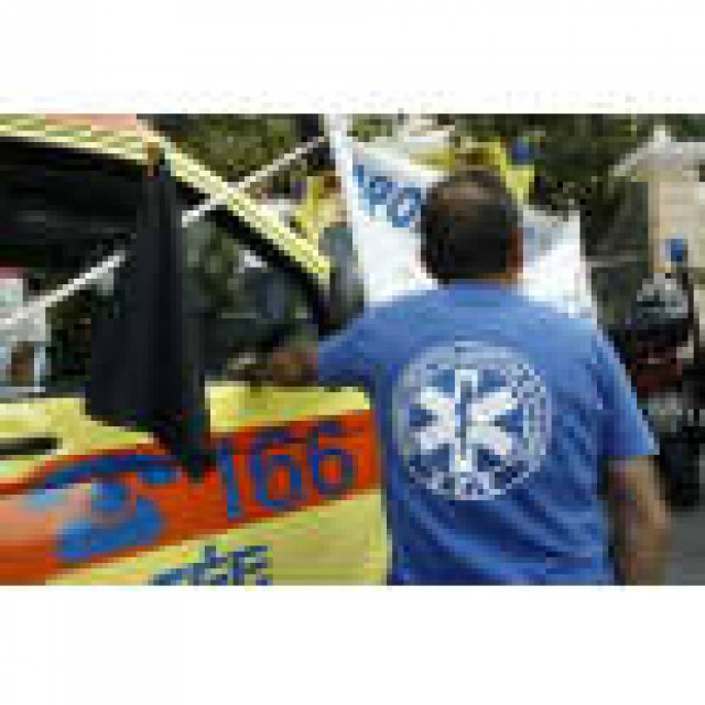 Σύγκρουση τουριστικού λεωφορείου με νταλίκα !