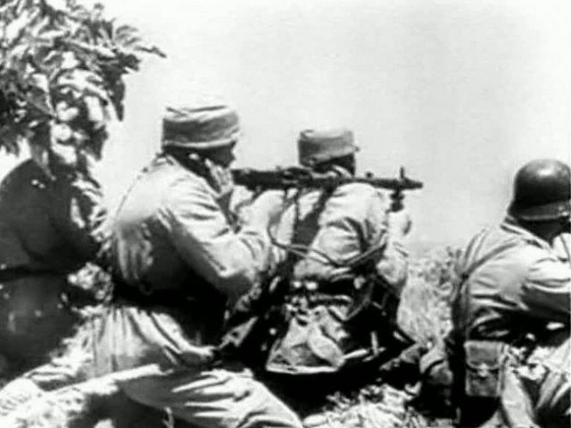 Γερμανική πρόκληση: Χωρίς Έλληνες η «Μάχη της Κρήτης»