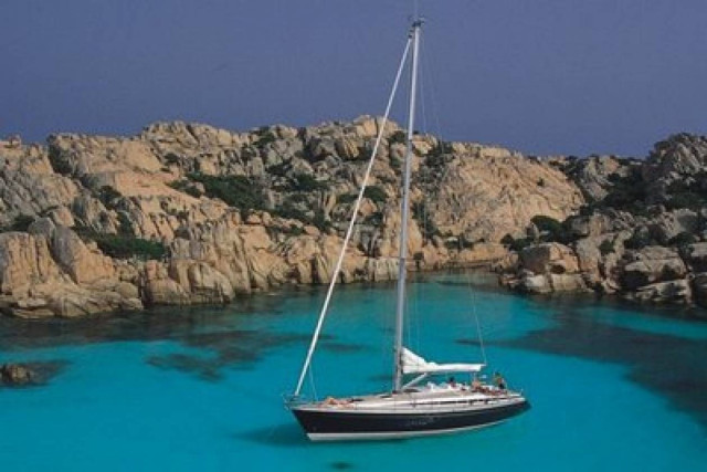 Ακυβέρνητο σκάφος στην περιοχή του Θερμαϊκού