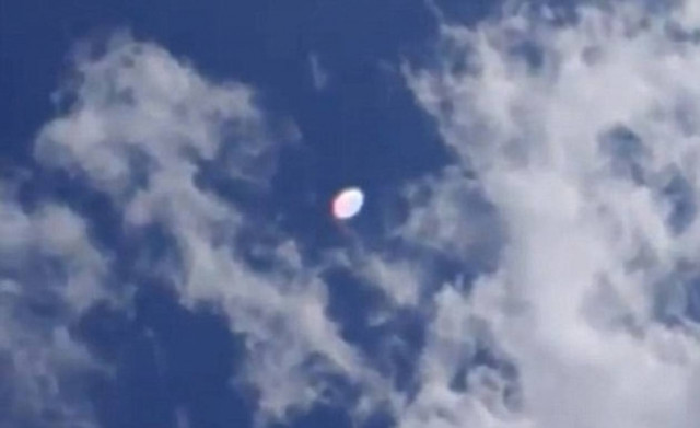 «Αρμάδα» UFO στο Λονδίνο!