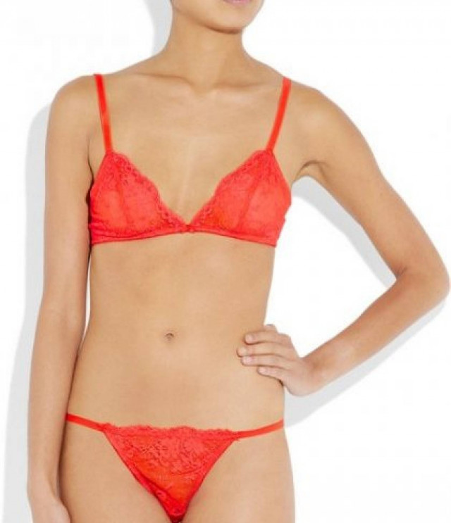 Εσώρουχα στο πιο αισθησιακό χρώμα