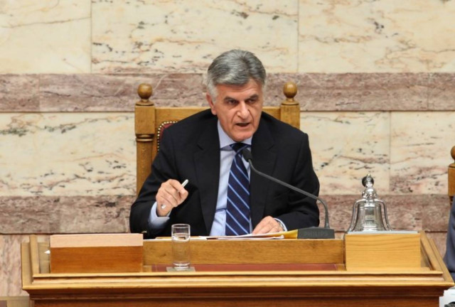 Αιχμές Πετσάλνικου για Βενιζέλο