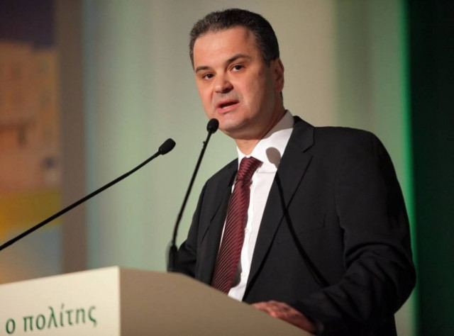 Αποδοκίμασαν τον Ξυνίδη - Έβγαλαν «σηκωτή» την Μερεντίτη