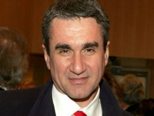 Λοβέρδος: Κόπτεται για τον τουρισμό ενώ βουλιάζει η Υγεία