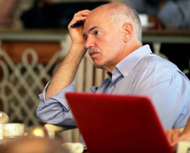 Η κυβέρνηση δεν θα κάνει διακοπές