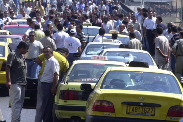 «Ταρίφα» προβλημάτων στο ΠΑΣΟΚ