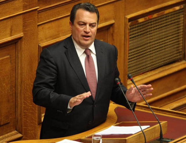 «Η αντιπαράθεση ΠΑΣΟΚ-ΣΥΡΙΖΑ ξεφεύγει από τα όρια»