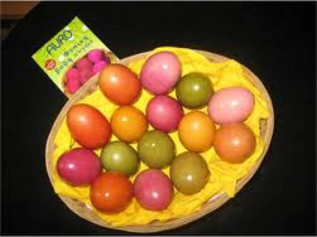 Πέταξαν αυγά στην Τ.Ο του ΠΑΣΟΚ στο Ηράκλειο