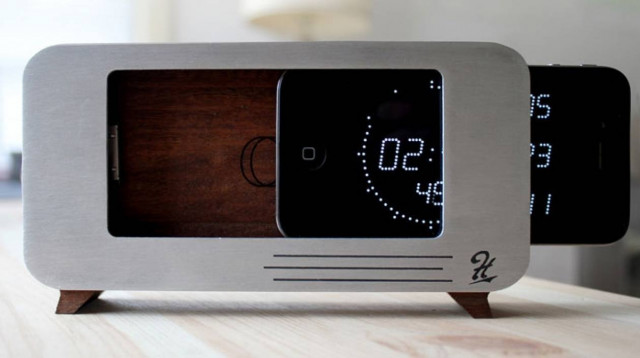 iPhone Clock Dock