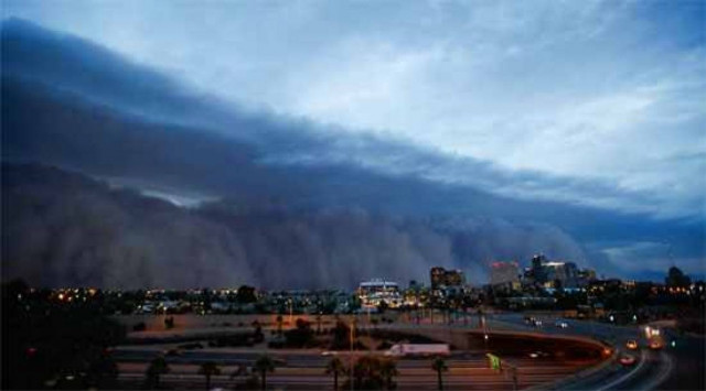 Εμφανίστηκε ufo την ώρα της αμμοθύελλας στο Φοίνιξ;