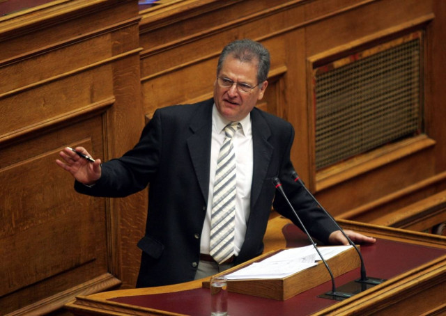 Φωτιές ανάβει στο Μαξίμου ο Οικονόμου