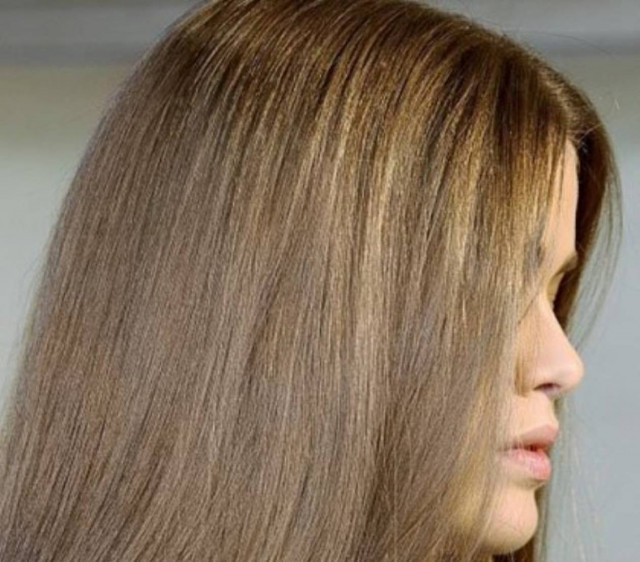 Nude: Τάση και στα μαλλιά