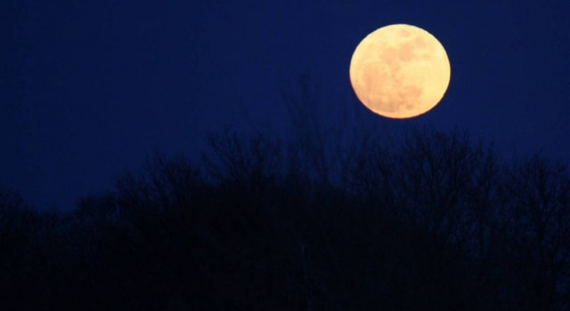 Η πανσέληνος και οι... λυκάνθρωποι!
